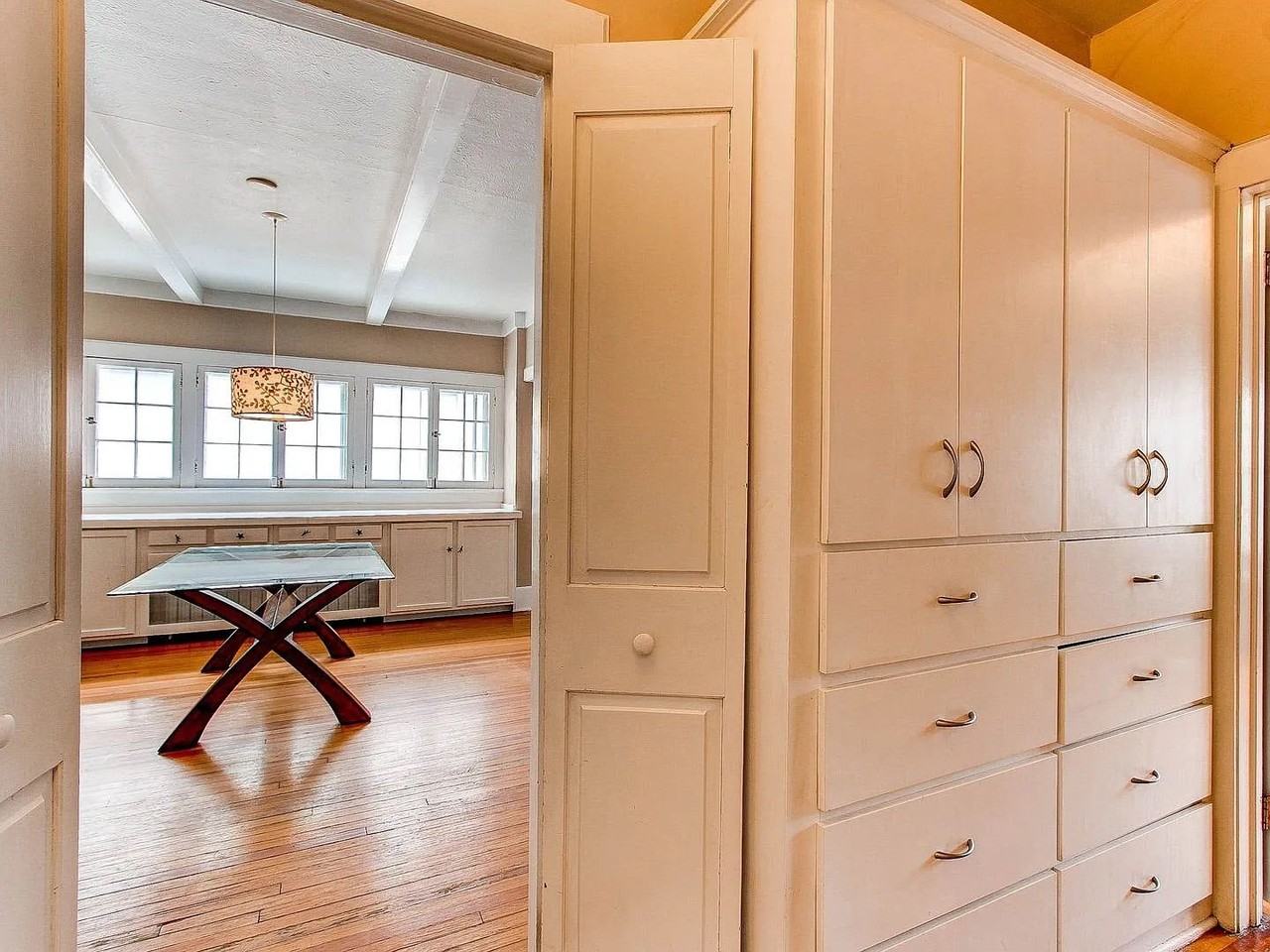 633 N Gilpin St - Photo 5 of 26