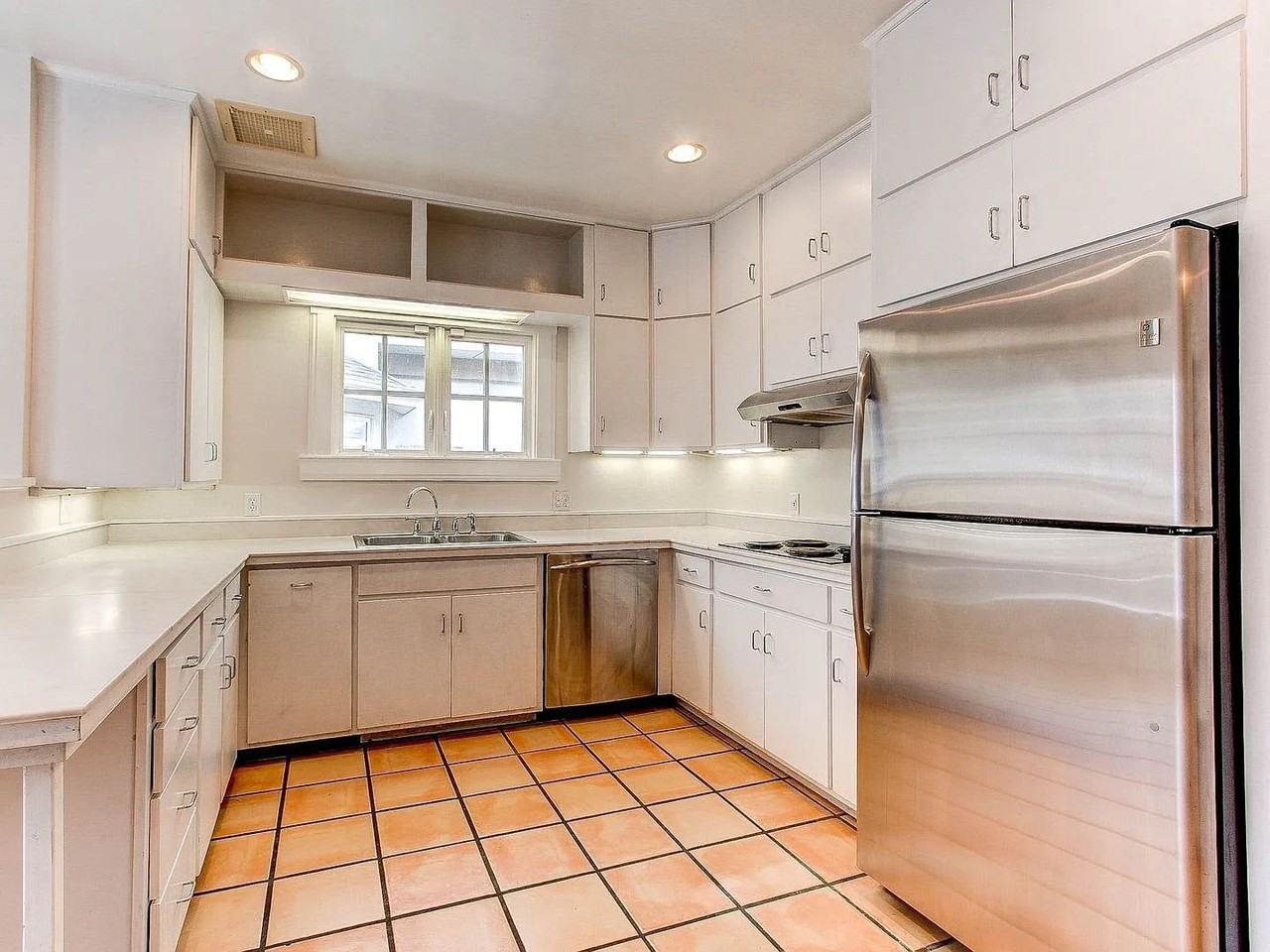 633 N Gilpin St - Photo 6 of 26