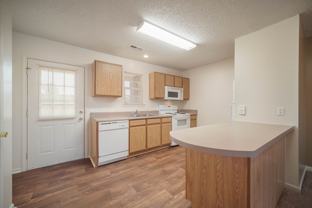 1633 Cobblestone Ln - Photo 1 of 1