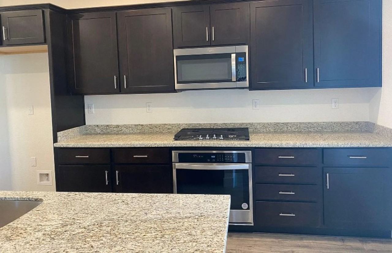 957 Pipit St - Photo 4 of 5