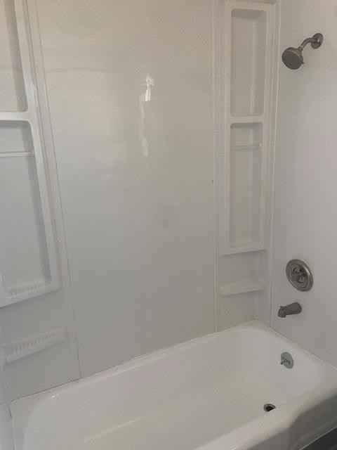616 E John St - Photo 7 of 25
