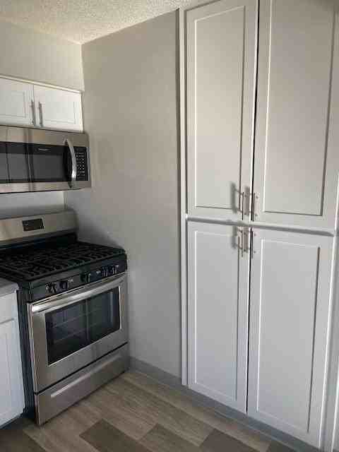 616 E John St - Photo 7 of 25