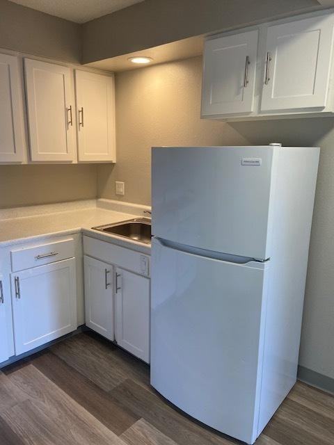 616 E John St - Photo 4 of 25