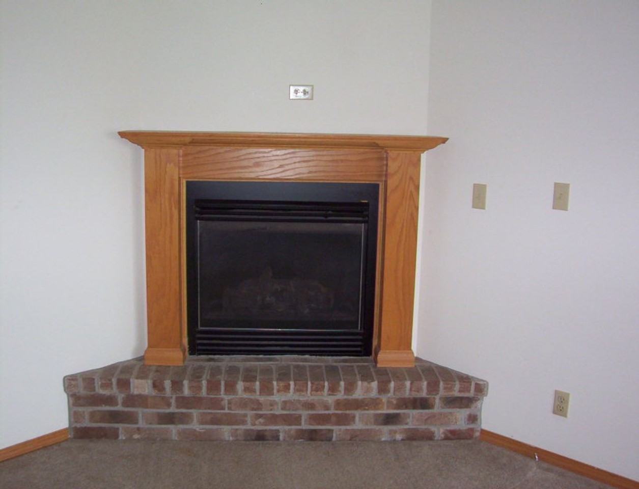 3422 W Montclair Ct - Photo 4 of 8