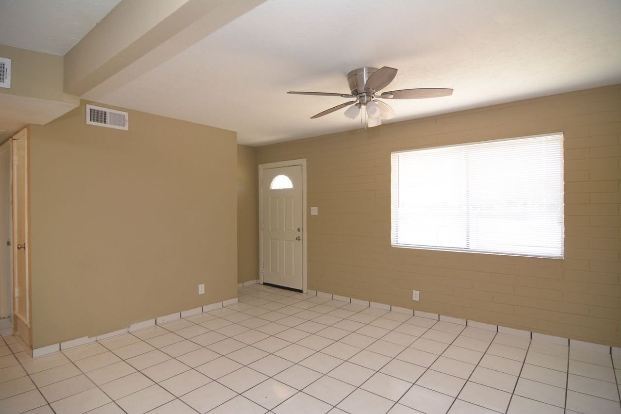 3661 E Sylvane St - Photo 4 of 17