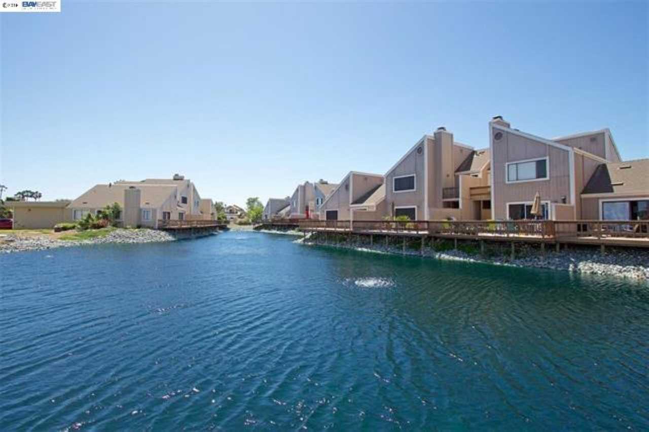 2063 Sand Point Rd - Photo 2 of 18