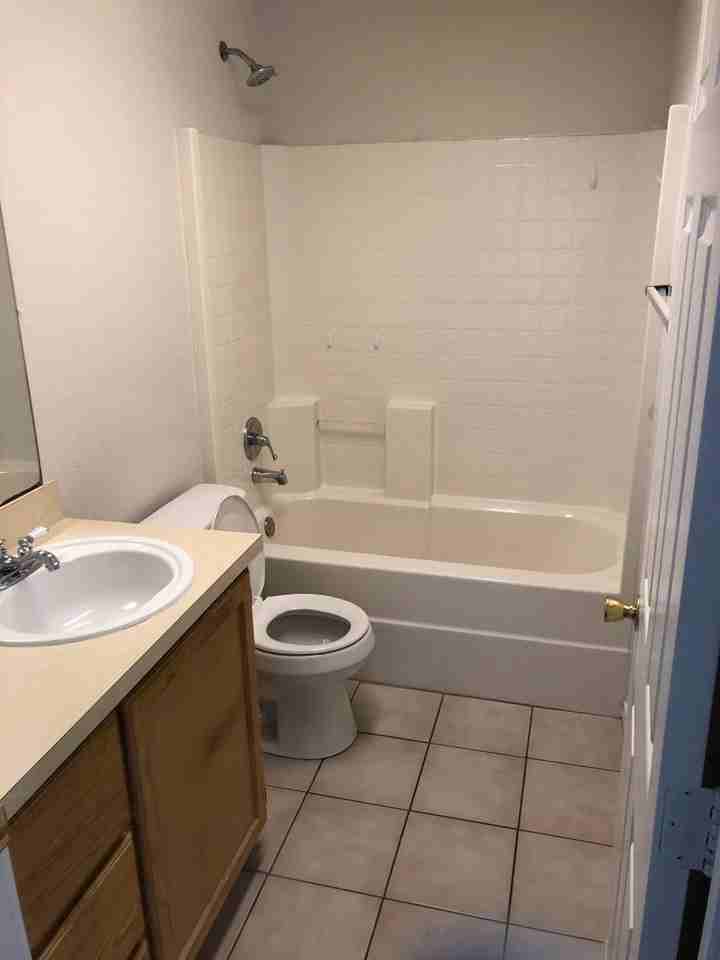 309 Kathy Ln - Photo 5 of 8