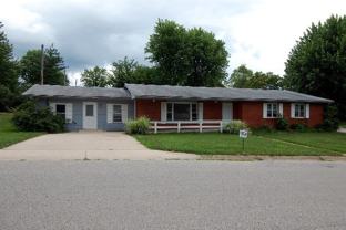 1405 Whitney Ln - Photo 1 of 1