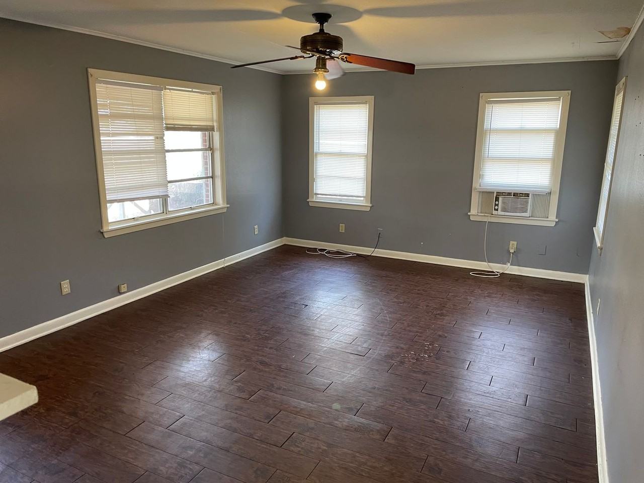 3823 W College St - Photo 3 of 15
