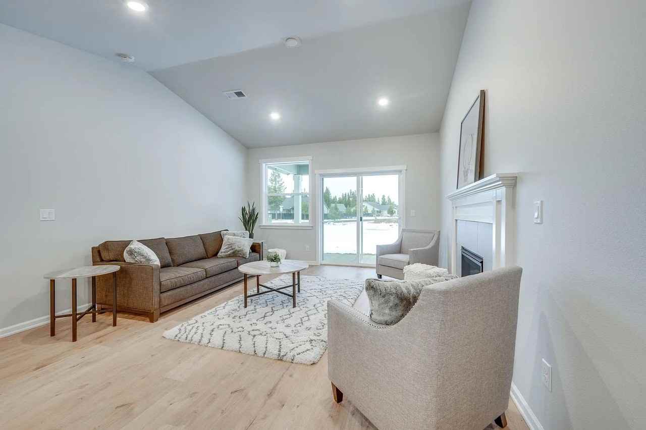 16550 Pine Creek Dr - Photo 4 of 29