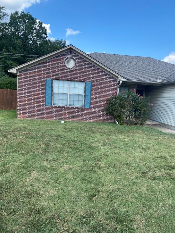 66 Timberwood Dr - Photo 2 of 24