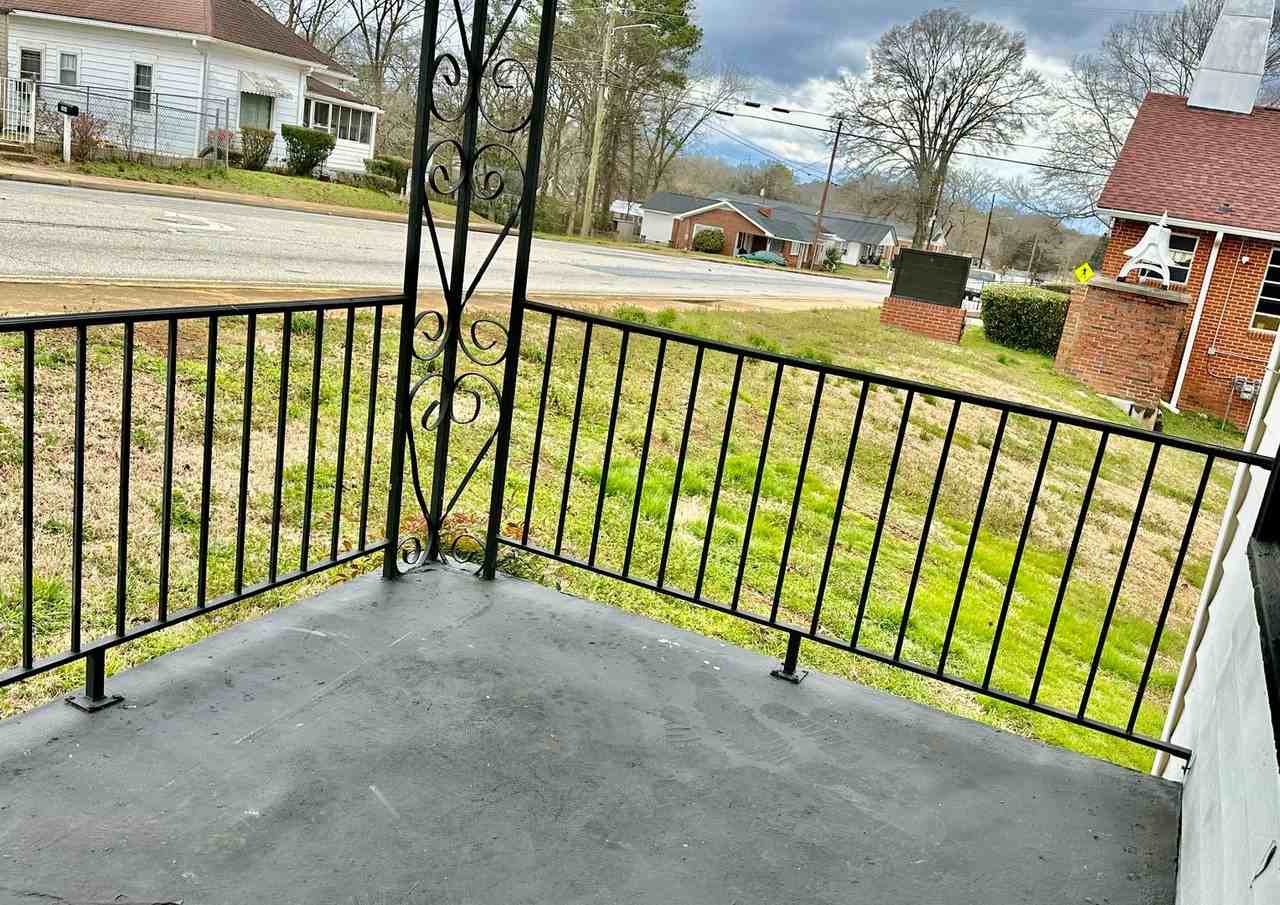 309 Martin Luther King Jr Blvd - Photo 2 of 15