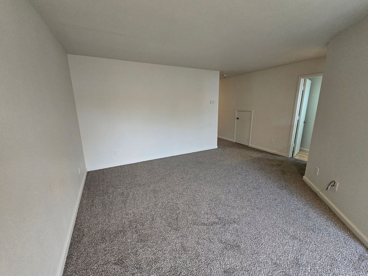 215 Meadowood Ct #A - Photo 3 of 19