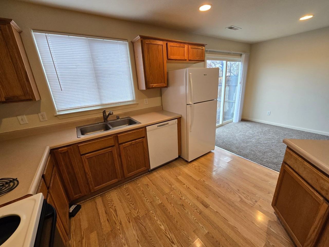 215 Meadowood Ct #A - Photo 5 of 19