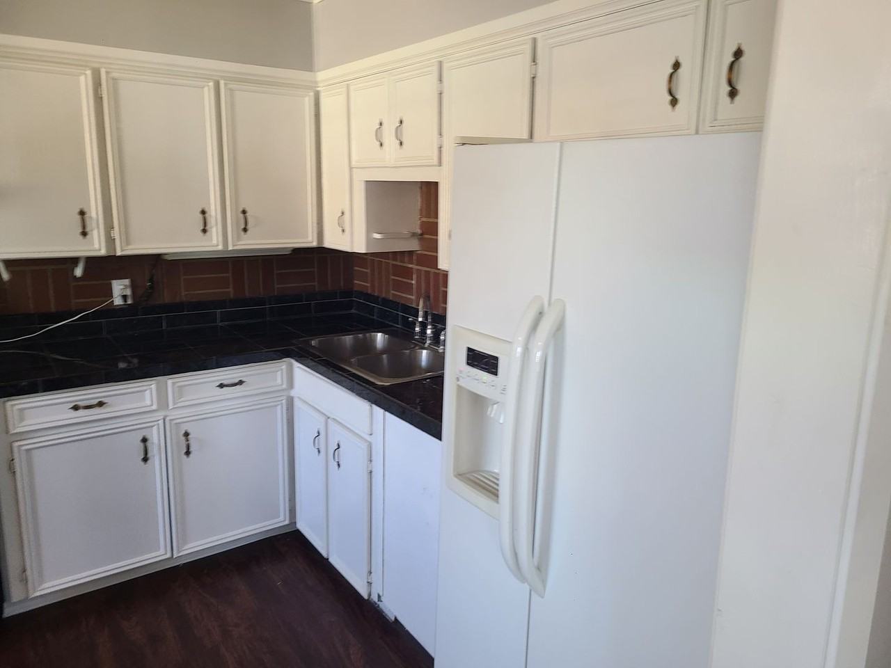 604 Ellen Dr - Photo 6 of 29