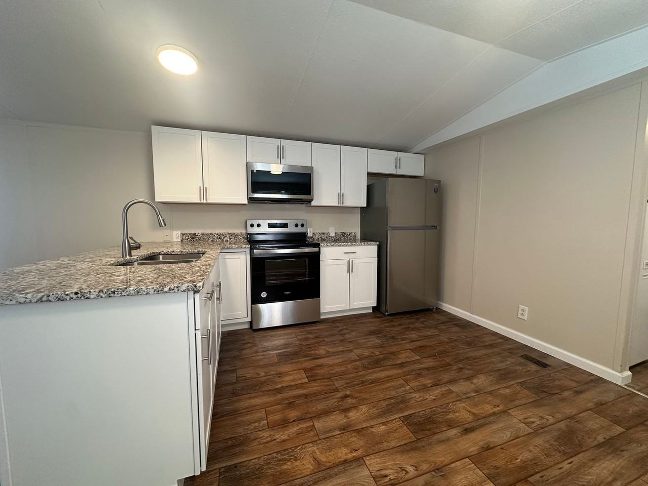 119 N King St - Photo 7 of 22