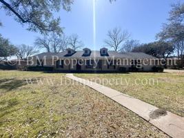 featured image of 1005 Sunset Dr
