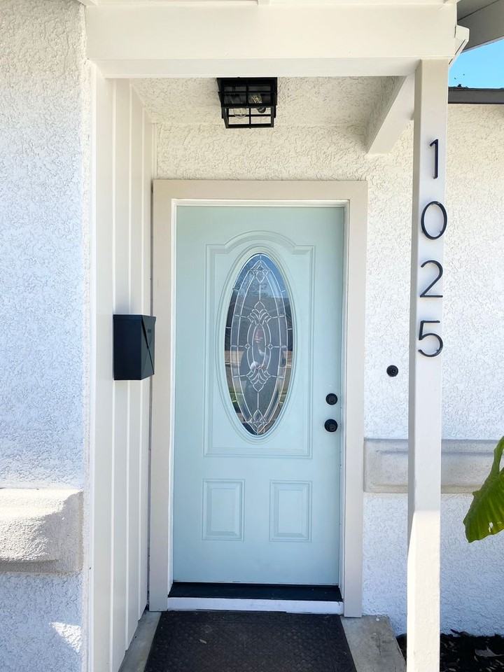 1025 N Lupine St - Photo 2 of 12
