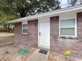 featured image of 110 Hawkins Rd #B