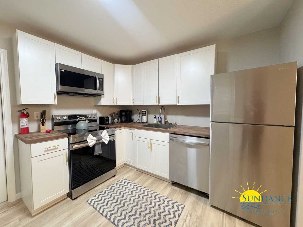110 Hawkins Rd #B - Photo 3 of 17