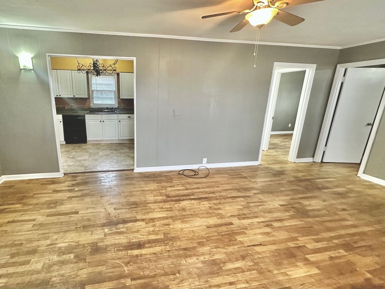 602 Olive St - Photo 3 of 8