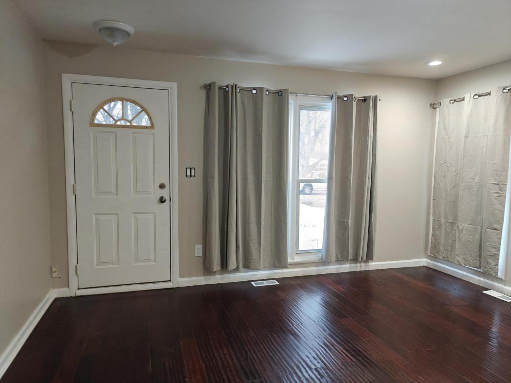 7484 Affeldt St - Photo 2 of 9