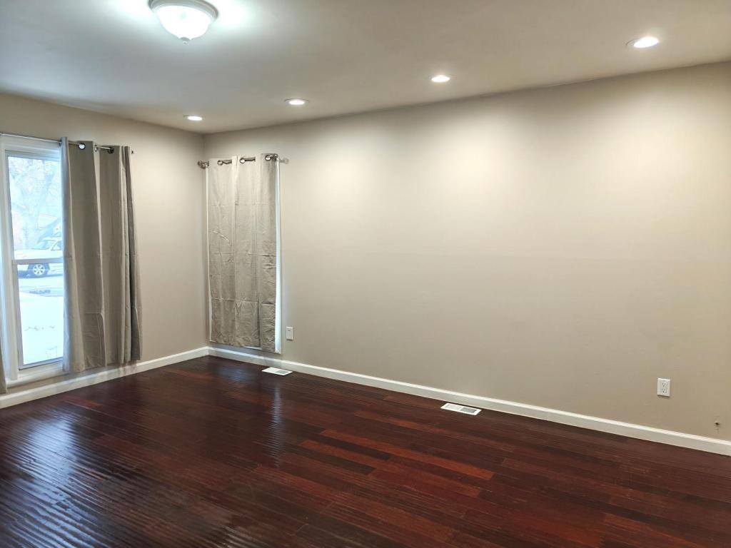 7484 Affeldt St - Photo 3 of 9