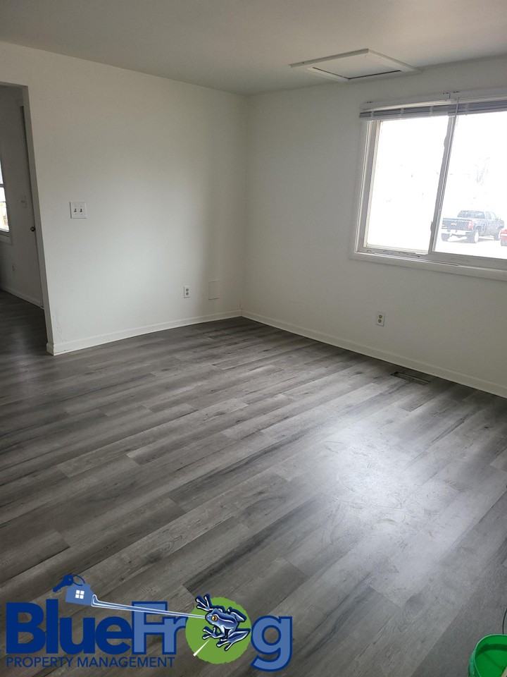 207 E Huron St - Photo 2 of 11