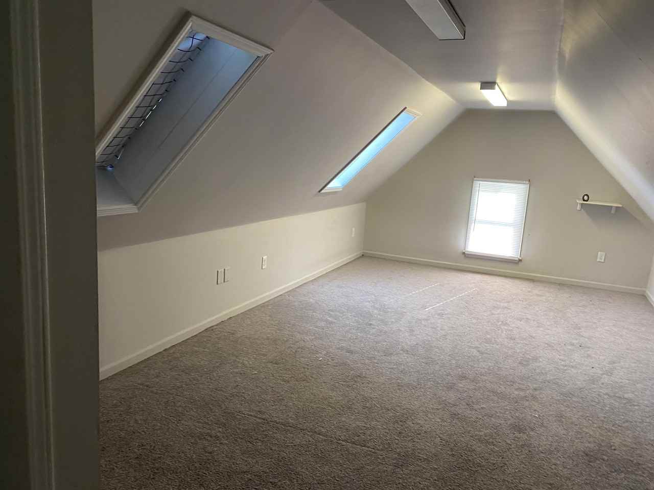 224 N Summit St #2 - Photo 6 of 14