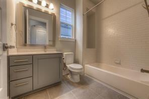 1005 Morrow St - Photo 2 of 10