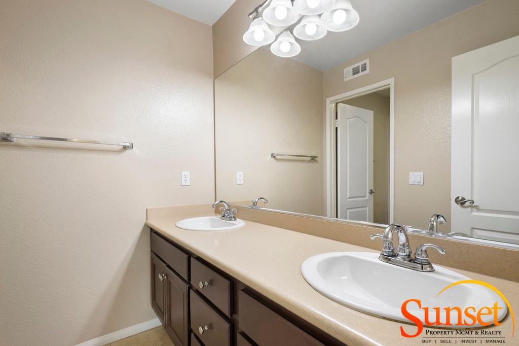 10423 Whitcomb Way #1 - Photo 2 of 33