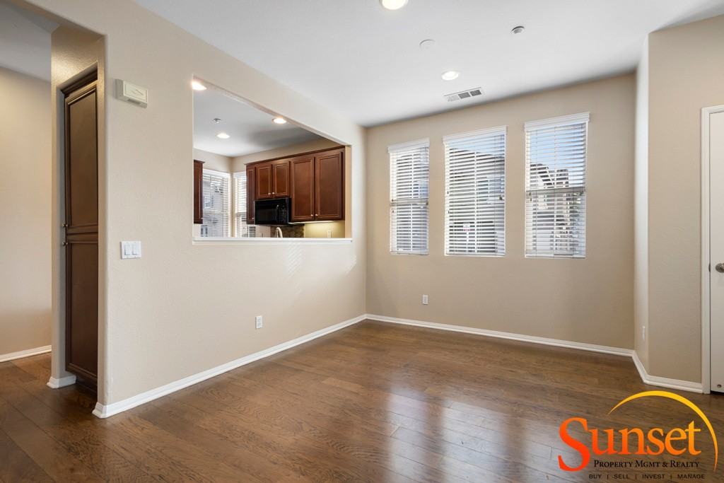 10423 Whitcomb Way #1 - Photo 3 of 33