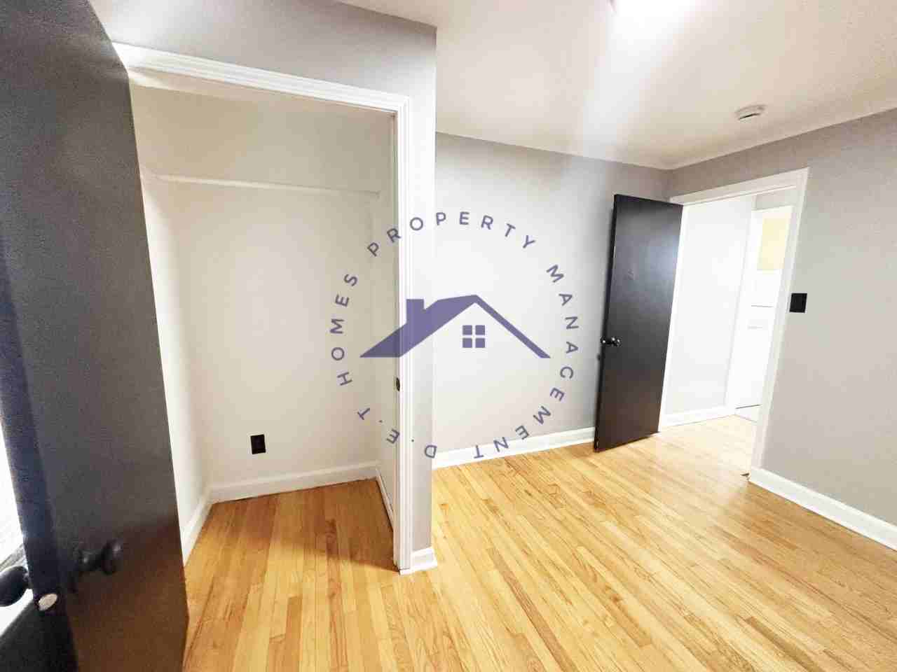 15100 Whitcomb St - Photo 6 of 20