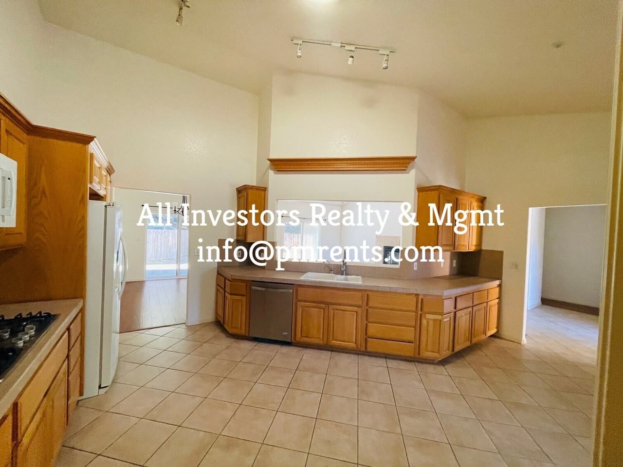 15444 Vista Vicente Dr - Photo 2 of 33
