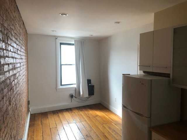 9 W Girard Ave #2 - Photo 2 of 9