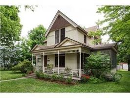 featured image of 116 N 4th St #1