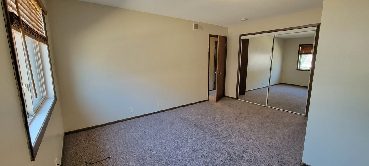 906 C Ave Nw #1 - Photo 4 of 7