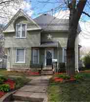 906 Riehl St - Photo 1 of 1