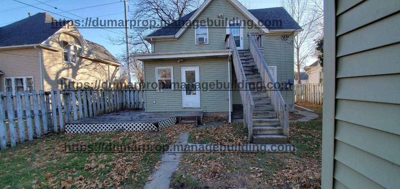 906 Riehl St - Photo 6 of 25