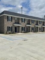 featured image of 209 E Broad St #C