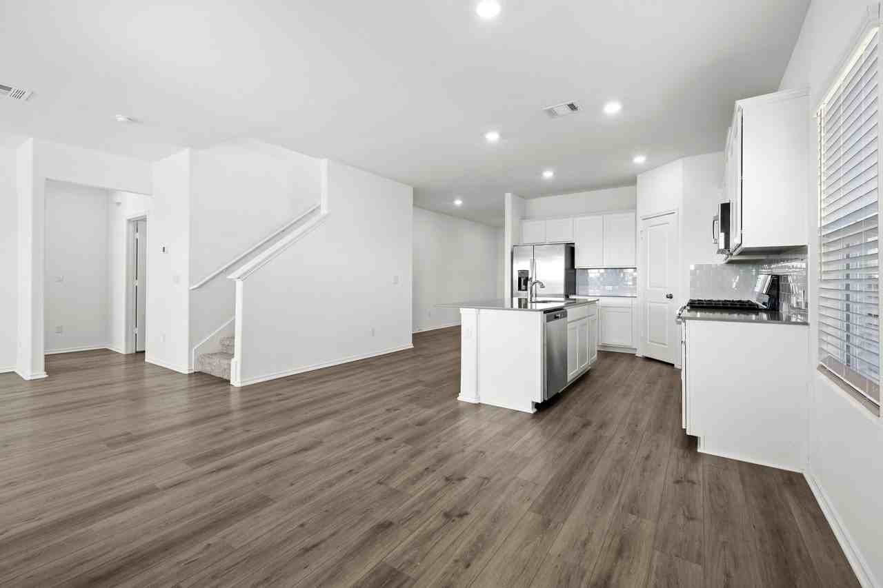 265 Vortex Pass - Photo 6 of 10