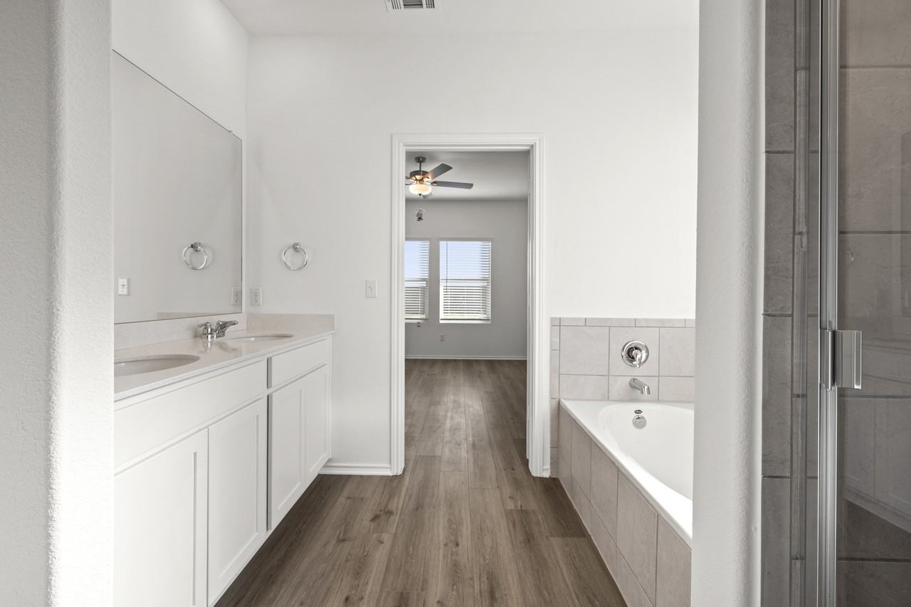 265 Vortex Pass - Photo 3 of 10