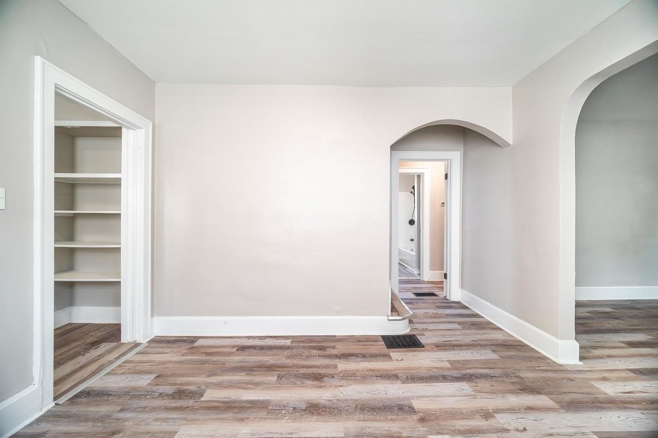 1208 E 16th Ave - Photo 5 of 32