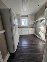 2401 Burnside Ave - Photo 1 of 1