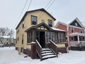 812 W Walnut St - Photo 1 of 1