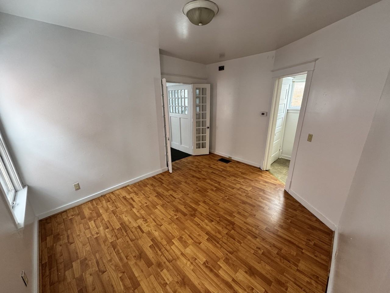 812 W Walnut St - Photo 7 of 18