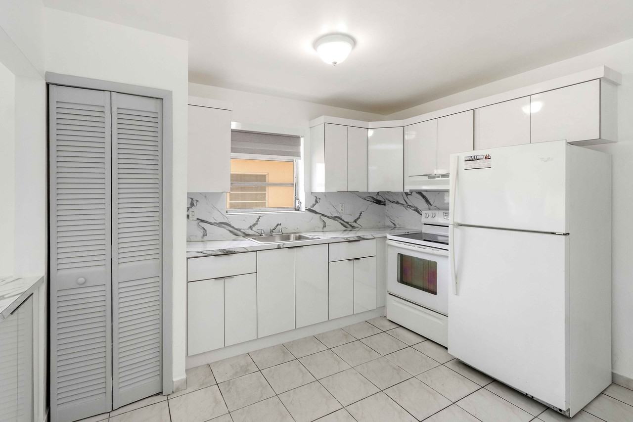 640 E 2nd Ave #642A - Photo 3 of 7