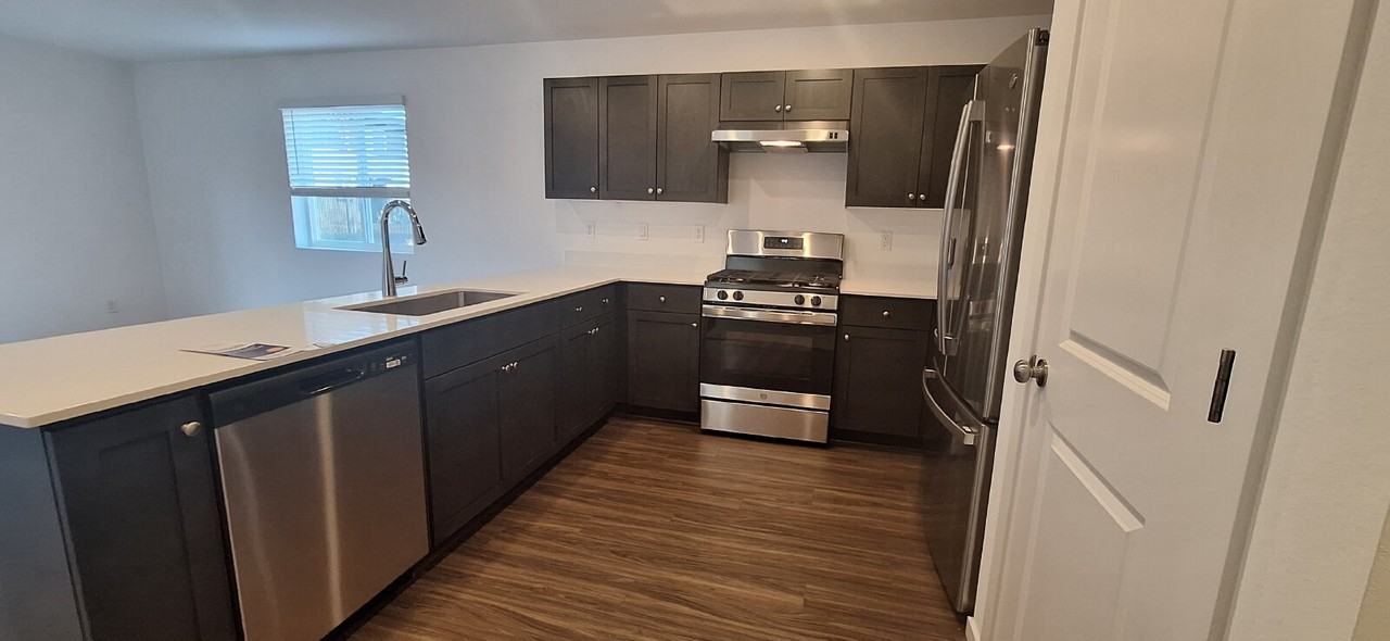 1349 Ne Cobbleridge Loop - Photo 4 of 37