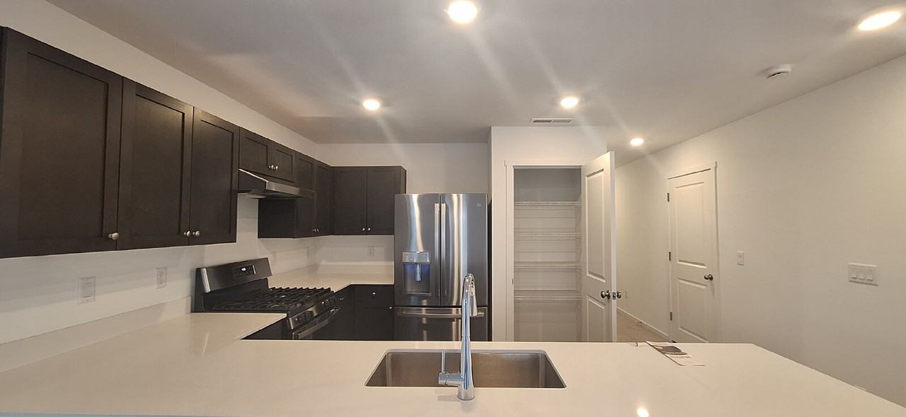 1349 Ne Cobbleridge Loop - Photo 5 of 37