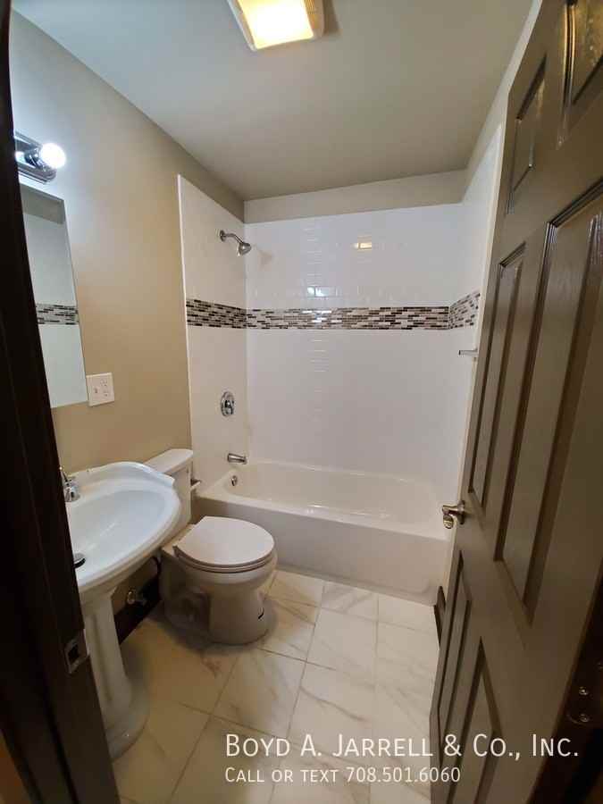 963 East 84th Street #002G2 - Photo 3 of 12